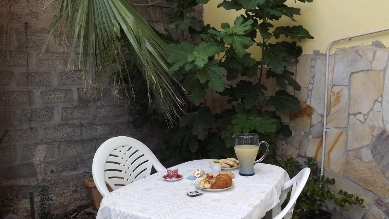 B & B Il Mirto 2 SantʼAntìoco Εξωτερικό φωτογραφία